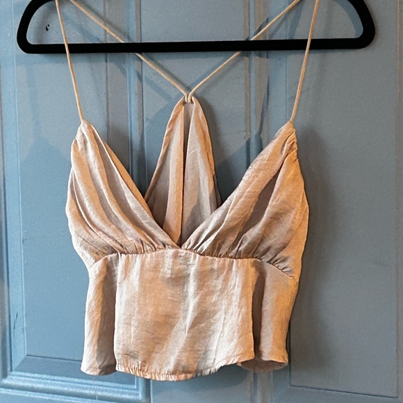 NWOT SHEIN Silky Cream Crop Top - Picture 3 of 3